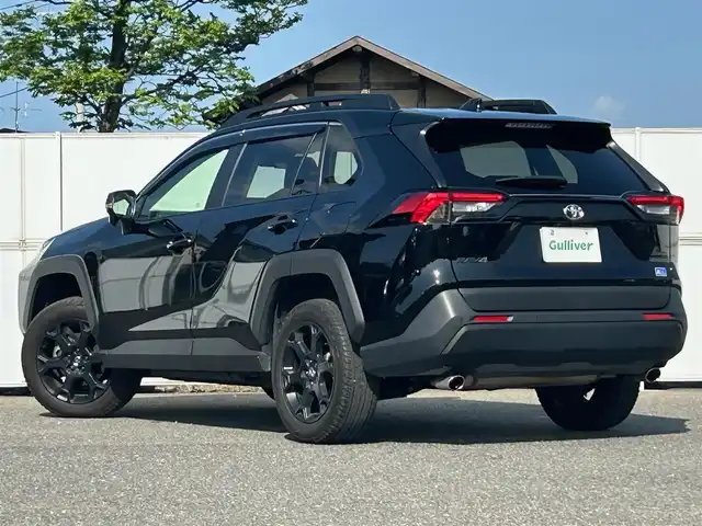 トヨタ ＲＡＶ４ アドベンチャー オフロードPKGⅡ 岩手県 2023(令5)年 2万km アティチュードブラックマイカ 4WD/トヨタセーフティセンス/　・プリクラッシュセーフティ/　・レーンディパーチャーアラート/　・オートマチックハイビーム/　・レーダークルーズコントロール/純正メモリナビ/　　Bt/USB/Miracast/フルセグTV/バックカメラ/LEDオートライト/フォグランプ/合皮レザーシート/パワーシート/シートヒーター/純正18インチアルミホイール/ブラインドスポットモニター/クリアランスソナー/ステアリングヒーター/ルーフレール/スマートキー/ビルトインETC2.0