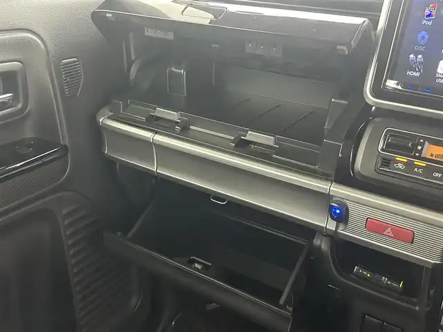 スズキ スペーシア カスタム HYBRID XS 埼玉県 2022(令4)年 1.7万km ピュアホワイトP ＫＥＮＷＯＯＤ８インチナビ　３６０°カメラ　ＣＤ　ＤＶＤ　フルセグ　Ｂｌｕｅｔｏｏｔｈ　ビルトインＥＴＣ２．０　オートクルーズコントロール　ナビ連動前後ドライブレコーダー　リアソナー　スズキセーフティ ヘッドアップディスプレイ