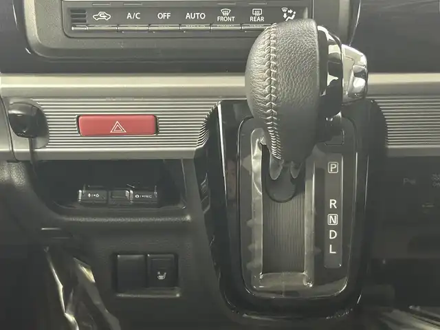 スズキ スペーシア カスタム HYBRID XS 埼玉県 2022(令4)年 1.7万km ピュアホワイトP ＫＥＮＷＯＯＤ８インチナビ　３６０°カメラ　ＣＤ　ＤＶＤ　フルセグ　Ｂｌｕｅｔｏｏｔｈ　ビルトインＥＴＣ２．０　オートクルーズコントロール　ナビ連動前後ドライブレコーダー　リアソナー　スズキセーフティ ヘッドアップディスプレイ