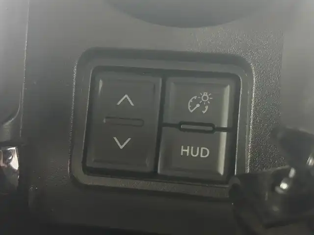 スズキ スペーシア カスタム HYBRID XS 埼玉県 2022(令4)年 1.7万km ピュアホワイトP ＫＥＮＷＯＯＤ８インチナビ　３６０°カメラ　ＣＤ　ＤＶＤ　フルセグ　Ｂｌｕｅｔｏｏｔｈ　ビルトインＥＴＣ２．０　オートクルーズコントロール　ナビ連動前後ドライブレコーダー　リアソナー　スズキセーフティ ヘッドアップディスプレイ