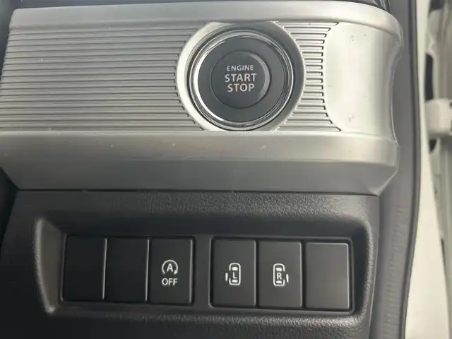 スズキ スペーシア カスタム HYBRID XS 埼玉県 2022(令4)年 1.7万km ピュアホワイトP ＫＥＮＷＯＯＤ８インチナビ　３６０°カメラ　ＣＤ　ＤＶＤ　フルセグ　Ｂｌｕｅｔｏｏｔｈ　ビルトインＥＴＣ２．０　オートクルーズコントロール　ナビ連動前後ドライブレコーダー　リアソナー　スズキセーフティ ヘッドアップディスプレイ