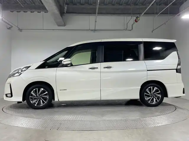 日産 セレナ ハイウェイスター V 神奈川県 2020(令2)年 3.3万km ブリリアントホワイトパール 純正10型SDナビゲーション/AM FM フルセグ Bluetooth CD DVD/アラウンドビューモニター/両側パワースライドドア/社外フリップダウンモニター/プロパイロット/全方位運転支援システム/インテリジェントパーキングアシスト/ふらつき警報/アイドリングストップ/電動パーキングブレーキ/オートブレーキホールド/前後ドライブレコーダー/ETC/革巻きステアリング/ステアリングリモコン/LEDヘッドライト/オートライト/オートマチックハイビーム/フォグランプ/プッシュスタート/インテリジェントキー/スペアキー