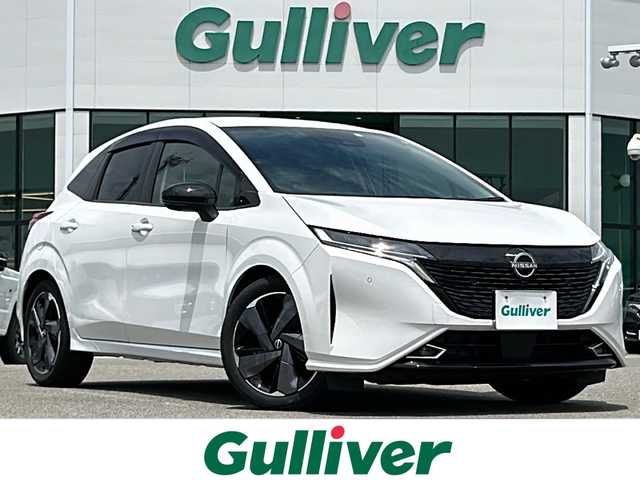 日産 オーラ G レザーエディション 佐賀県 2022(令4)年 2.1万km ピュアホワイトパール 純正メモリナビゲーション/・フルセグTV/Bluetooth/アラウンドビューモニター/BOSEプレミアムサウンド/デジタルインナーミラー/ステアリングヒーター/シートヒーター/ブラインドスポットモニター/USBポート/置くだけ充電/ビルトインETC2.0/純正LEDヘッドライト/純正17インチアルミホイール/純正フロアマット/新車保証書/プロパイロット/・エマージェンシーブレーキ/・車線逸脱警報/・車線逸脱防止支援