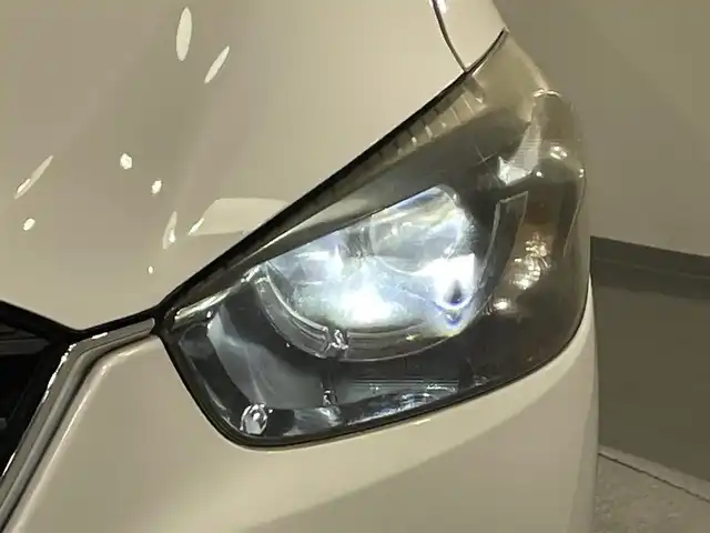 マツダ ＣＸ－５ XD Lパッケージ 愛知県 2015(平27)年 13.3万km クリスタルホワイトパールマイカ 純正ナビ/・AM/FM/CD/DVD/Bluetooth/・フルセグテレビ/衝突被害軽減ブレーキ/ブラインド・スポット・モニタリング/車線逸脱警報システム/トラクションコントロールシステム/バックカメラ/ETC/ドライブレコーダー/アイ・ストップ（ｉ－ｓｔｏｐ）/レザーシート/シートヒーター（D席＋N席）/パワーシート（D席＋N席）/純正17インチアルミホイル/LEDヘッドライト/オートライト/オートエアコン/スマートキー/スペアキー/プッシュスタートボタン/純正フロアマット/保証書/取扱説明書