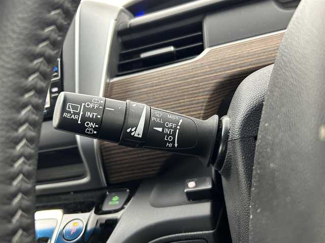 ホンダ フリード ハイブリット クロスター ホンダセンシング 愛知県 2022(令4)年 6.2万km スーパープラチナグレーメタリック ・純正ナビ/・Bluetooth/・バックカメラ/・フルセグTV/・ホンダセンシング/・衝突被害軽減システム/・コーナーセンサー/・レーンキープアシスト/・クルーズコントロール/・オートライト/・LEDヘッドライト/・両側パワースライドドア/・ドライブレコーダー/・シートヒーター/・ETC/・純正AW/・プッシュスタート/・スマートキー