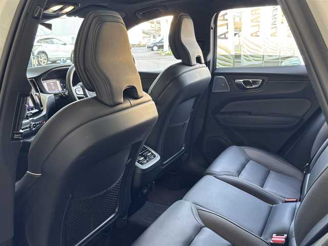 ボルボ ボルボ ＸＣ６０ B6 AWD Rデザイン 愛知県 2022(令4)年 5.1万km クリスタルホワイトP Ｂ＆Ｗサウンド　/パノラミックＳ／Ｒ　/ハーフレザー　/シートヒーター　/ＡｐｐｌｅＣａｒＰｌａｙ/ＡｎｄｒｏｉｄＡｕｔｏ　/３６０度カメラ　/Ｂｌｕｅｔｏｏｔｈ　/ブラックＡＷ　/ACC/LKA/LDW/BSM/パワーシート　/ＥＴＣ　/ドライブレコーダー