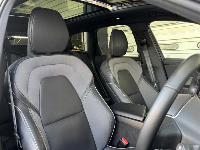 ボルボ ボルボ ＸＣ６０ B6 AWD Rデザイン 愛知県 2022(令4)年 5.1万km クリスタルホワイトP Ｂ＆Ｗサウンド　/パノラミックＳ／Ｒ　/ハーフレザー　/シートヒーター　/ＡｐｐｌｅＣａｒＰｌａｙ/ＡｎｄｒｏｉｄＡｕｔｏ　/３６０度カメラ　/Ｂｌｕｅｔｏｏｔｈ　/ブラックＡＷ　/ACC/LKA/LDW/BSM/パワーシート　/ＥＴＣ　/ドライブレコーダー