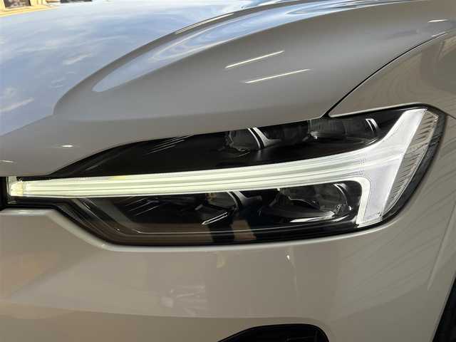 ボルボ ボルボ ＸＣ６０ B6 AWD Rデザイン 愛知県 2022(令4)年 5.1万km クリスタルホワイトP Ｂ＆Ｗサウンド　/パノラミックＳ／Ｒ　/ハーフレザー　/シートヒーター　/ＡｐｐｌｅＣａｒＰｌａｙ/ＡｎｄｒｏｉｄＡｕｔｏ　/３６０度カメラ　/Ｂｌｕｅｔｏｏｔｈ　/ブラックＡＷ　/ACC/LKA/LDW/BSM/パワーシート　/ＥＴＣ　/ドライブレコーダー