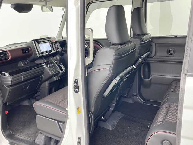 スズキ スペーシア カスタム HYBRID XS 道央・札幌 2024(令6)年 0.6万km ピュアホワイトP ・4WD/・社外ナビ&CD&DVD&SD&BT&TV/・両側パワースライドドア/・スズキセーフティサポート/・衝突軽減ブレーキ/・車線逸脱抑制機能/・標識認識機能/・アダプティブクルーズコントロール/・パーキングセンサー/・オートマチックハイビーム/・ヘッドアップディスプレイ/・ハーフレザーシート/・前席シートヒーター/・ステアリングヒーター/・ドアミラーヒーター/・LEDヘッドライト/・LEDフォグランプ/・オートライト/・純正フロアマット/・スマートキー/・スペアキー/・社外15インチAW
