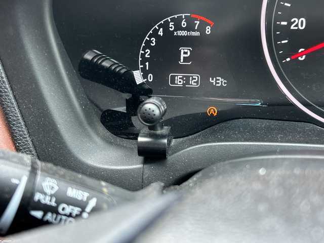 ホンダ ヴェゼル ツーリング・ホンダセンシング 和歌山県 2019(令1)年 5.7万km プレミアムクリスタルレッドM 社外ナビ/フルセグTV/（AM/FM/CD/DVD/Bluetooth/USB）/衝突軽減ブレーキ/レーンキープ/横滑り防止/クルーズコントロール/パドルシフト/ETC/ドライブレコーダー/オートライト/フォグランプ/スマートキー/プッシュスタート/ハンドルスイッチ/純正フロアマット/純正AW/革巻ハンドル/社外マフラー
