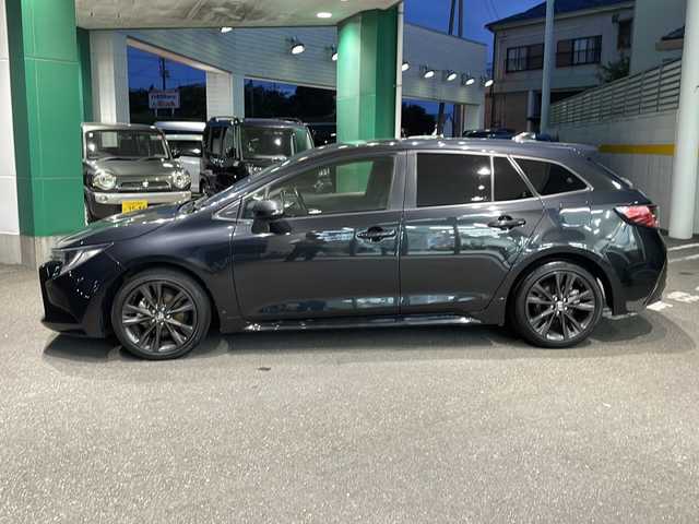 トヨタ カローラツーリング ハイブリッド ダブルバイビー 福島県 2021(令3)年 7.4万km ブラックマイカ 純正ナビ/CD/DVD、フルセグTV、ミュージックプレイヤー、BT/スマートキー/スペアキー/プッシュスタート/ドライブレコーダー/純正フロアマット/バックカメラ/純正AW/オートライト/レーンキープアシスト/コーナーセンサー/ABH/電格ミラー/ETC