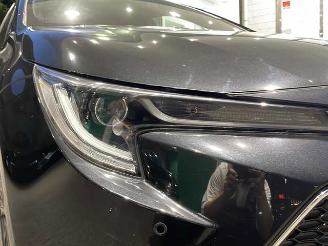 トヨタ カローラツーリング ハイブリッド ダブルバイビー 福島県 2021(令3)年 7.4万km ブラックマイカ 純正ナビ/CD/DVD、フルセグTV、ミュージックプレイヤー、BT/スマートキー/スペアキー/プッシュスタート/ドライブレコーダー/純正フロアマット/バックカメラ/純正AW/オートライト/レーンキープアシスト/コーナーセンサー/ABH/電格ミラー/ETC