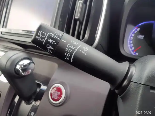 ホンダ Ｎ ＯＮＥ プレミアム Lパッケージ 愛知県 2013(平25)年 8.7万km プレミアムブルームーンパール ・7型SDナビ(AVIC-MRZ2009）/　AM　FM　CD　DVD　フルセグTV/・カーテンエアバック/・ウィンカーミラー/・電動格納ミラー/・ステアスイッチ/・純正フロアマット/・１５インチアルミ/・革巻きステア/・フォグライト/・バックカメラ/・LEDライト/・オートライト