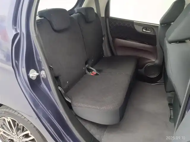 ホンダ Ｎ ＯＮＥ プレミアム Lパッケージ 愛知県 2013(平25)年 8.7万km プレミアムブルームーンパール ・7型SDナビ(AVIC-MRZ2009）/　AM　FM　CD　DVD　フルセグTV/・カーテンエアバック/・ウィンカーミラー/・電動格納ミラー/・ステアスイッチ/・純正フロアマット/・１５インチアルミ/・革巻きステア/・フォグライト/・バックカメラ/・LEDライト/・オートライト