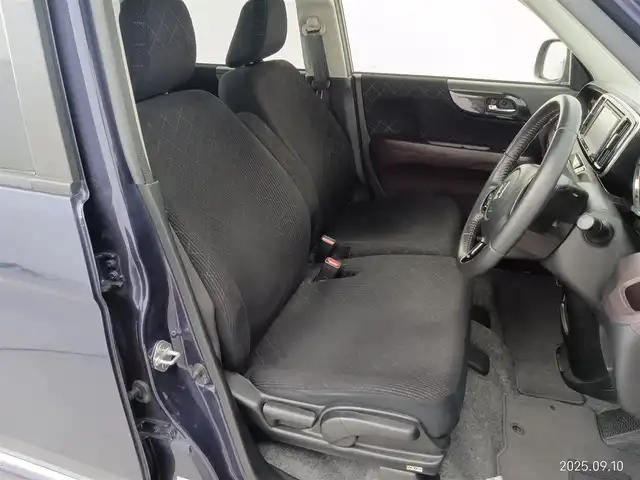 ホンダ Ｎ ＯＮＥ プレミアム Lパッケージ 愛知県 2013(平25)年 8.7万km プレミアムブルームーンパール ・7型SDナビ(AVIC-MRZ2009）/　AM　FM　CD　DVD　フルセグTV/・カーテンエアバック/・ウィンカーミラー/・電動格納ミラー/・ステアスイッチ/・純正フロアマット/・１５インチアルミ/・革巻きステア/・フォグライト/・バックカメラ/・LEDライト/・オートライト