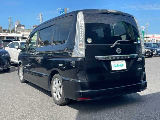 日産 セレナ ハイウェイS G Sハイブリッド 茨城県 2013(平25)年 17.6万km スーパーブラック 純正ナビ　/-TV/BT/AM/SD/HDD/両側パワースライドドア　/バックカメラ　/ＥＴＣ　/フリップダウンモニター　/アイドリングストップ　/プッシュスタート　/オートライト　/横滑り防止装置　/盗難防止装置　/エアバックＷ　/電動格納ミラー