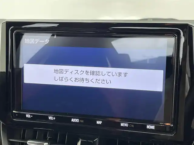トヨタ カローラ スポーツ ハイブリッドG Z 群馬県 2018(平30)年 6万km ホワイトパールクリスタルシャイン 純正9型ナビ/フルセグTV/CD/DVD再生/Bluetooth接続/バックモニター/トヨタセーフティセンス/衝突被害軽減ブレーキ/車線逸脱警報機能/オートマチックハイビーム/レーダークルーズコントロール/ヘッドアップディスプレイ/ブラインドスポットモニター/シートヒーター/電動パーキングブレーキ/ブレーキホールド/ビルトインETC/ドライブレコーダー/横滑り防止装置/スマートキー/プッシュスタート/クリアランスソナー/フルオートエアコン/純正LEDヘッドライト/純正18インチアルミホイール