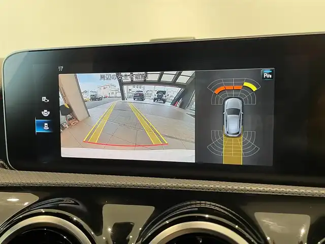 メルセデス・ベンツ Ａ２００ｄ AMGライン 愛知県 2020(令2)年 4.9万km ポーラホワイト レーダーセーフティーＰＫＧ　/ナビゲーションＰＫＧ　/ＭＢＵＸ　/Ｂｌｕｅｔｏｏｔｈ　/バックカメラ　/フルセグＴＶ　/ＡＣＣ　/ＬＫＡ　/ＬＤＷ　/ＢＳＭ　/パワーシート　/ハーフレザー　/シートヒーター　/ドライブレコーダー/ETC２．０/プッシュスタート/ウィンカーミラー/アイドリングストップ