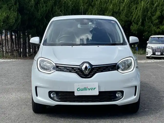 ルノー トゥインゴ インテンス 長崎県 2022(令4)年 1.2万km 白 衝突被害軽減ブレーキ/純正ディスプレイオーディオ/・Bluetooth接続/・スマホミラーリング/ドライブレコーダー/バックカメラ/クルーズコントロール/ETC/レーンキープアシスト/アイドリングストップ/MTモード付AT/コーナーセンサー/USB接続/AUX