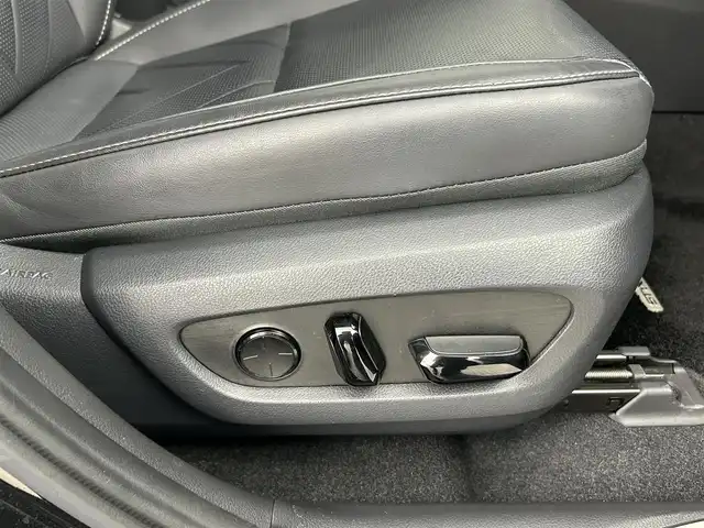 レクサス ＮＸ 350h バージョンL 道央・札幌 2023(令5)年 2.4万km グラファイトブラックガラスフレーク ・４WD/・サンルーフ/・プリクラッシュセーフティ/・レーンディパーチャーアラート/・フロントクロストラフィックアラート/・リアクロストラフィックアラート/・プロアクティブドライビングアシスト/・ロードサインアシスト/・ブラインドスポットモニター/・メーカーナビ/・全方位カメラ/・フルセグTV/・Bluetooth/・パワーバックドア/・レザーシート/・シートヒーター/・シートクーラー/・メモリシート/・ビルトインETC/・パドルシフト/・LEDヘッドライト