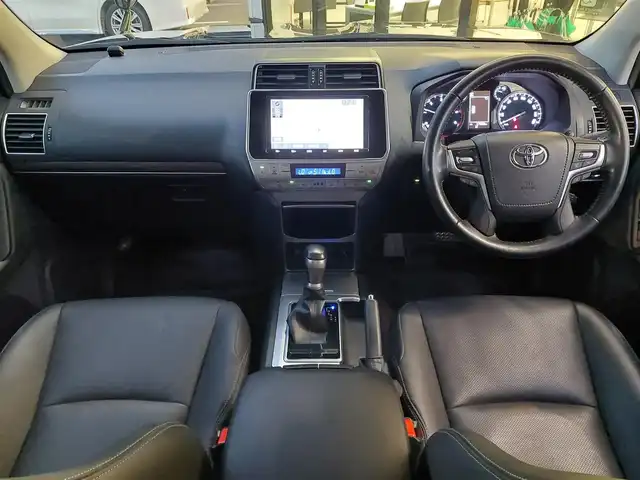 トヨタ ランドクルーザー プラド TX Lパッケージ 東京都 2020(令2)年 2.7万km ブラック ワンオーナー /トヨタセーフティセンス/・プリクラッシュセーフティ/・歩行者検知/・先行車発進告知機能/・車線維持支援/・渋滞追従機能/・自動ハイビーム/4WD /ルーフレール/純正ナビ /・FM/AM/CD/DVD/・フルセグTV/Bluetooth/バックカメラ /レザーシート /D/Nパワーシート /シートヒーター/ベンチレーション/MTモード付AT /コーナーセンサー /純正17インチアルミホイール /純正フロアマット/エンジンスタートボタン /スマートキー/スペアキー有/保証書/取扱説明書