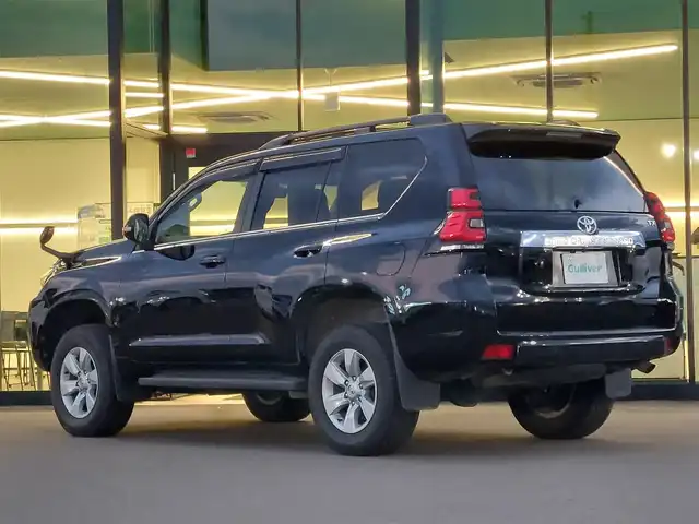 トヨタ ランドクルーザー プラド TX Lパッケージ 東京都 2020(令2)年 2.7万km ブラック ワンオーナー /トヨタセーフティセンス/・プリクラッシュセーフティ/・歩行者検知/・先行車発進告知機能/・車線維持支援/・渋滞追従機能/・自動ハイビーム/4WD /ルーフレール/純正ナビ /・FM/AM/CD/DVD/・フルセグTV/Bluetooth/バックカメラ /レザーシート /D/Nパワーシート /シートヒーター/ベンチレーション/MTモード付AT /コーナーセンサー /純正17インチアルミホイール /純正フロアマット/エンジンスタートボタン /スマートキー/スペアキー有/保証書/取扱説明書