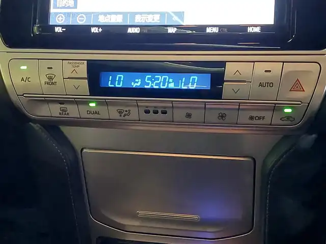 トヨタ ランドクルーザー プラド TX Lパッケージ 東京都 2020(令2)年 2.7万km ブラック ワンオーナー /トヨタセーフティセンス/・プリクラッシュセーフティ/・歩行者検知/・先行車発進告知機能/・車線維持支援/・渋滞追従機能/・自動ハイビーム/4WD /ルーフレール/純正ナビ /・FM/AM/CD/DVD/・フルセグTV/Bluetooth/バックカメラ /レザーシート /D/Nパワーシート /シートヒーター/ベンチレーション/MTモード付AT /コーナーセンサー /純正17インチアルミホイール /純正フロアマット/エンジンスタートボタン /スマートキー/スペアキー有/保証書/取扱説明書