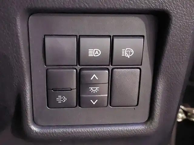 トヨタ ランドクルーザー プラド TX Lパッケージ 東京都 2020(令2)年 2.7万km ブラック ワンオーナー /トヨタセーフティセンス/・プリクラッシュセーフティ/・歩行者検知/・先行車発進告知機能/・車線維持支援/・渋滞追従機能/・自動ハイビーム/4WD /ルーフレール/純正ナビ /・FM/AM/CD/DVD/・フルセグTV/Bluetooth/バックカメラ /レザーシート /D/Nパワーシート /シートヒーター/ベンチレーション/MTモード付AT /コーナーセンサー /純正17インチアルミホイール /純正フロアマット/エンジンスタートボタン /スマートキー/スペアキー有/保証書/取扱説明書