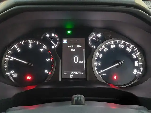 トヨタ ランドクルーザー プラド TX Lパッケージ 東京都 2020(令2)年 2.7万km ブラック ワンオーナー /トヨタセーフティセンス/・プリクラッシュセーフティ/・歩行者検知/・先行車発進告知機能/・車線維持支援/・渋滞追従機能/・自動ハイビーム/4WD /ルーフレール/純正ナビ /・FM/AM/CD/DVD/・フルセグTV/Bluetooth/バックカメラ /レザーシート /D/Nパワーシート /シートヒーター/ベンチレーション/MTモード付AT /コーナーセンサー /純正17インチアルミホイール /純正フロアマット/エンジンスタートボタン /スマートキー/スペアキー有/保証書/取扱説明書
