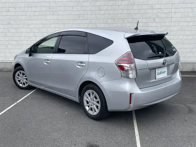 トヨタ プリウス α G 静岡県 2018(平30)年 8.2万km シルバーM ワンオーナー　/純正ナビ　/・フルセグＴＶ　/・Ｂｌｕｅｔｏｏｔｈ接続　/・ＤＶＤ再生　/追従クルコン　/プッシュスタート　/スマートキー　/スペアキー　/ステアリングスイッチ/ハーフレザー　/Ｄ席パワーシート　/ＬＥＤオートライト　/オートハイビーム/取扱説明書/保証書