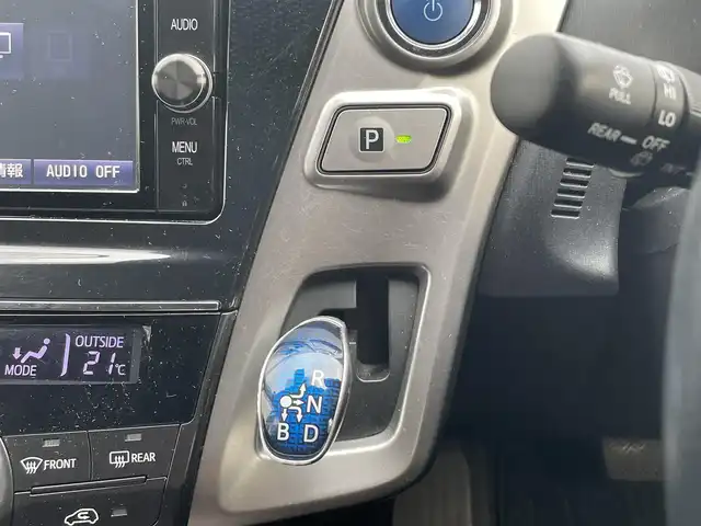 トヨタ プリウス α G 静岡県 2018(平30)年 8.2万km シルバーM ワンオーナー　/純正ナビ　/・フルセグＴＶ　/・Ｂｌｕｅｔｏｏｔｈ接続　/・ＤＶＤ再生　/追従クルコン　/プッシュスタート　/スマートキー　/スペアキー　/ステアリングスイッチ/ハーフレザー　/Ｄ席パワーシート　/ＬＥＤオートライト　/オートハイビーム/取扱説明書/保証書