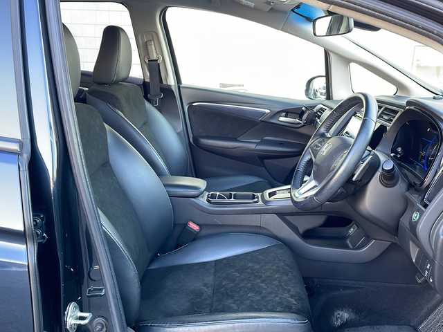 ホンダ シャトル ハイブリッド X 福島県 2015(平27)年 10.4万km ミッドナイトブルービームM 4WD ナビ フルセグTV シティブレーキ クルーズコントロール ETC パドルシフト 革巻きステアリング オートライト フォグランプ 社外アルミホイール 横滑り防止 スマートキー