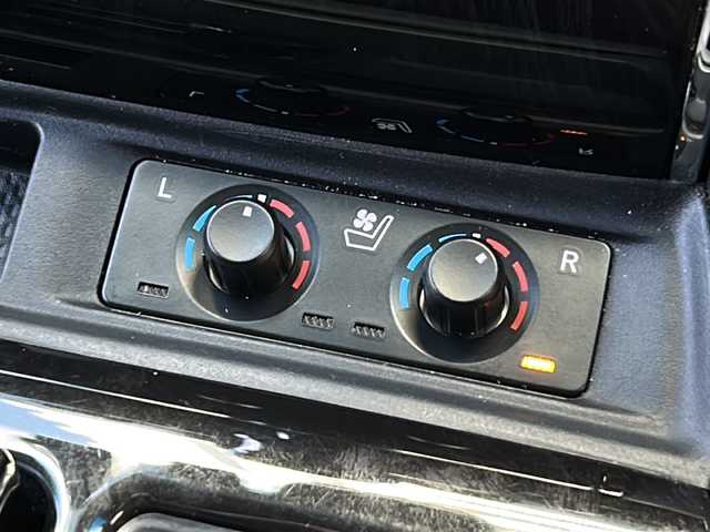 トヨタ アルファード S Cパッケージ 広島県 2022(令4)年 4.1万km ホワイトパールクリスタルシャイン 禁煙/モデリスタエアロ/ツインムーンルーフ/セーフティセンス/・プリクラッシュセーフティ/・LTA/LDA/RSA/・先行車発進告知/・オートマチックハイビーム/BSM/RCTA/クリアランスソナー/アルパイン１１型ナビ/・フルセグ/Bluetooth/CD/DVD/SD/REC/HDMI/USB/バックカメラ/アルパインフリップダウンモニター（PXH12X-L）/デジタルインナーミラー/3眼LEDヘッドライト/オートライト/フォグランプ/前後ドライブレコーダー/ビルトインETC/合皮シート/シートヒーター/シートベンチレーション/パワーシート/メモリシート/ウッドコンビステアリング/ステアリングスイッチ/ステアリングヒーター/パワーバックドア/スマートキー/スペアキー/プッシュスタート/ドアバイザー/AC100V100W電源/純正18インチアルミホイール（スタッドレス）/18インチサマータイヤ４本車載（ホイール無し）