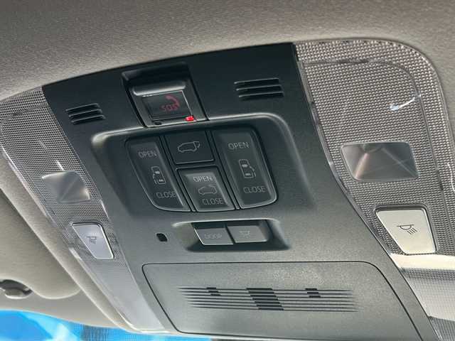 トヨタ アルファード S Cパッケージ 広島県 2022(令4)年 4.1万km ホワイトパールクリスタルシャイン 禁煙/モデリスタエアロ/ツインムーンルーフ/セーフティセンス/・プリクラッシュセーフティ/・LTA/LDA/RSA/・先行車発進告知/・オートマチックハイビーム/BSM/RCTA/クリアランスソナー/アルパイン１１型ナビ/・フルセグ/Bluetooth/CD/DVD/SD/REC/HDMI/USB/バックカメラ/アルパインフリップダウンモニター（PXH12X-L）/デジタルインナーミラー/3眼LEDヘッドライト/オートライト/フォグランプ/前後ドライブレコーダー/ビルトインETC/合皮シート/シートヒーター/シートベンチレーション/パワーシート/メモリシート/ウッドコンビステアリング/ステアリングスイッチ/ステアリングヒーター/パワーバックドア/スマートキー/スペアキー/プッシュスタート/ドアバイザー/AC100V100W電源/純正18インチアルミホイール（スタッドレス）/18インチサマータイヤ４本車載（ホイール無し）