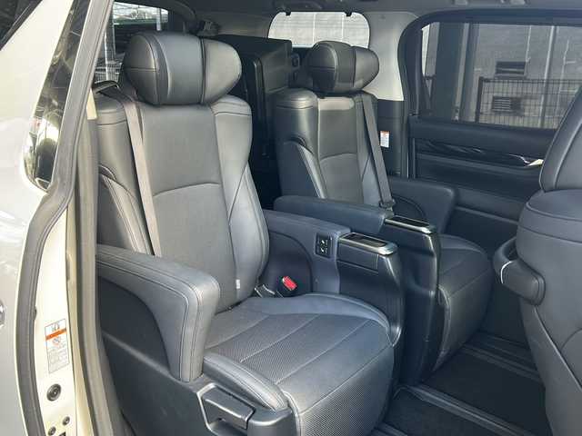 トヨタ アルファード S Cパッケージ 広島県 2022(令4)年 4.1万km ホワイトパールクリスタルシャイン 禁煙/モデリスタエアロ/ツインムーンルーフ/セーフティセンス/・プリクラッシュセーフティ/・LTA/LDA/RSA/・先行車発進告知/・オートマチックハイビーム/BSM/RCTA/クリアランスソナー/アルパイン１１型ナビ/・フルセグ/Bluetooth/CD/DVD/SD/REC/HDMI/USB/バックカメラ/アルパインフリップダウンモニター（PXH12X-L）/デジタルインナーミラー/3眼LEDヘッドライト/オートライト/フォグランプ/前後ドライブレコーダー/ビルトインETC/合皮シート/シートヒーター/シートベンチレーション/パワーシート/メモリシート/ウッドコンビステアリング/ステアリングスイッチ/ステアリングヒーター/パワーバックドア/スマートキー/スペアキー/プッシュスタート/ドアバイザー/AC100V100W電源/純正18インチアルミホイール（スタッドレス）/18インチサマータイヤ４本車載（ホイール無し）