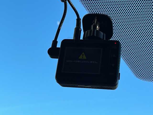 トヨタ ＲＡＶ４ アドベンチャー 愛知県 2019(平31)年 5.9万km アッシュグレーメタリック/アーバンカーキ トヨタセーフティセンス/SDナビ　SDカードなし/レーダークルーズコントロール/バックカメラ/パワーシート/コーナーセンサー/純正アルミホイール/ルーフレール/ETC/４WD/LEDヘッドライト/レーンキープアシスト/ダウンヒルアシストコントロール/オートマチックハイビーム/ドライブレコーダー/衝突軽減システム/フルセグ/CD DVD/Bluetooth/ステアリングスイッチ/スマートキー/プッシュスタート