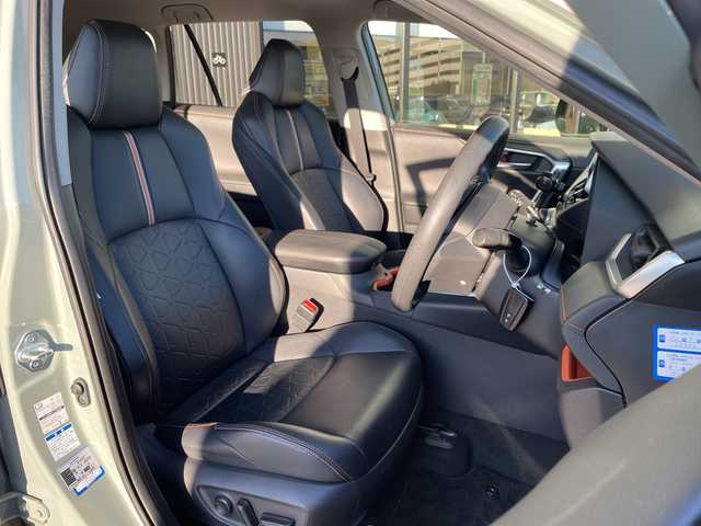 トヨタ ＲＡＶ４ アドベンチャー 愛知県 2019(平31)年 5.9万km アッシュグレーメタリック/アーバンカーキ トヨタセーフティセンス/SDナビ　SDカードなし/レーダークルーズコントロール/バックカメラ/パワーシート/コーナーセンサー/純正アルミホイール/ルーフレール/ETC/４WD/LEDヘッドライト/レーンキープアシスト/ダウンヒルアシストコントロール/オートマチックハイビーム/ドライブレコーダー/衝突軽減システム/フルセグ/CD DVD/Bluetooth/ステアリングスイッチ/スマートキー/プッシュスタート