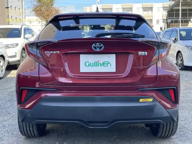 トヨタ Ｃ－ＨＲ G 東京都 2017(平29)年 3.1万km センシュアルレッドマイカ ワンオーナー/純正メモリナビ(NSZT-Y66T)/　(フルセグTV/Bluetooth/SD)/バックカメラ/ビルトインETC2.0/ハーフレザーシート/前席シートヒーター/TOYOTA Safety Sense P/・レーダークルーズ コントロール/・プリクラッシュセーフティ/・レーンディパーチャーアラート/・先行車発進告知機能/・オートマチックハイビーム/ブラインドスポットモニター/横滑り防止機能/スマートキー/純正18インチアルミホイール/純正LEDヘッドライト/純正フロアマット/カーテンエアバック/スペアキー1本/保証書/取扱説明書