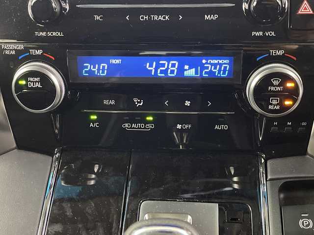 トヨタ アルファード S Cパッケージ 埼玉県 2021(令3)年 3万km スパークリングブラックパールクリスタルシャイン トヨタセーフティセンス/モデリスタフルエアロ/サンルーフ/純正フリップダウンモニター/両側パワースライドドア/純正メモリナビ/CD/DVD/Bluetooth/バックカメラ/追従機能付クルーズコントロール/デジタルインナーミラー/ビルトインETC2.0/前席シートヒーター/前席エアシート/ステアリングヒーター/社外１９インチアルミホイール/純正フロアマット/プッシュスタート/スマートキー