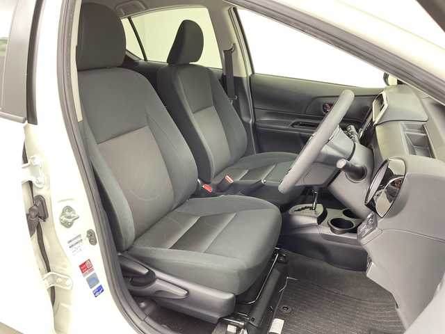 トヨタ アクア S スタイルブラック 茨城県 2019(平31)年 1.8万km ホワイトパールクリスタルシャイン ナビ　バックモニター　フルセグＴＶ　衝突軽減ブレーキ　ビルトインＥＴＣ　ドライブレコーダー　オートハイビーム　スマートキー　ステアリングスイッチ　横滑り防止装置　コーナーセンサー　ドアバイザー　禁煙車