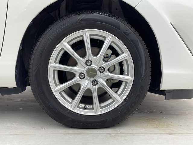 トヨタ アクア S スタイルブラック 茨城県 2019(平31)年 1.8万km ホワイトパールクリスタルシャイン ナビ　バックモニター　フルセグＴＶ　衝突軽減ブレーキ　ビルトインＥＴＣ　ドライブレコーダー　オートハイビーム　スマートキー　ステアリングスイッチ　横滑り防止装置　コーナーセンサー　ドアバイザー　禁煙車