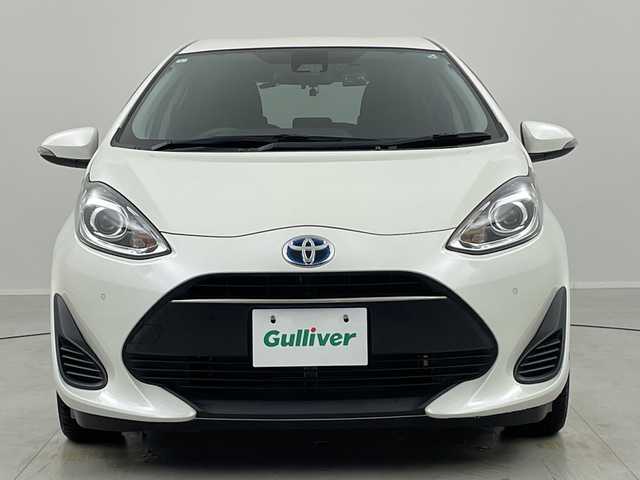 トヨタ アクア S スタイルブラック 茨城県 2019(平31)年 1.8万km ホワイトパールクリスタルシャイン ナビ　バックモニター　フルセグＴＶ　衝突軽減ブレーキ　ビルトインＥＴＣ　ドライブレコーダー　オートハイビーム　スマートキー　ステアリングスイッチ　横滑り防止装置　コーナーセンサー　ドアバイザー　禁煙車