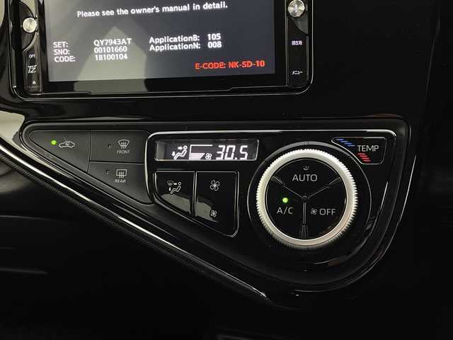 トヨタ アクア S スタイルブラック 茨城県 2019(平31)年 1.8万km ホワイトパールクリスタルシャイン ナビ　バックモニター　フルセグＴＶ　衝突軽減ブレーキ　ビルトインＥＴＣ　ドライブレコーダー　オートハイビーム　スマートキー　ステアリングスイッチ　横滑り防止装置　コーナーセンサー　ドアバイザー　禁煙車