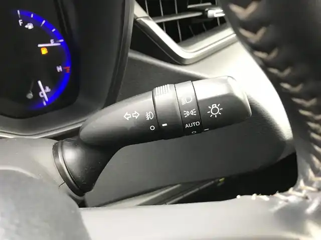 トヨタ カローラ ハイブリット ダブルバイビー 鳥取県 2019(令1)年 6.6万km ブラックマイカ ４・W・D/純正9インチディスプレイオーディオ/（ナビキット/フルセグ/CD/DVD/BT/USB）/バックカメラ・ETC２．０/トヨタセーフティセンス/ブラインドスポットモニター/レーダークルーズコントロール/コーナーセンサー/ドライブレコーダー/ハーフレザーシート/LEDヘットライト/フォグライト/純正17インチアルミホイール/プッシュエンジンスタート/スマートキー/フロアマット/ドアバイザー