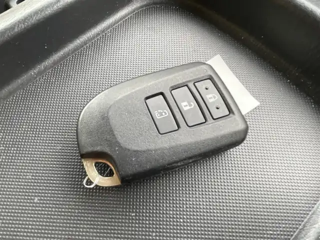 トヨタ ハイエース グランドキャビン 福島県 2023(令5)年 4万km ホワイトパールクリスタルシャイン ワンオーナー/４ＷＤ/純正ナビ/フルセグＴＶ/ＣＤ・ＤＶＤ/ＦＭ・ＡＭ/Ｂｌｕｅｔｏｏｔｈ/ＥＴＣ／ドラレコ/片側パワスラ/全周囲カメラ/レーンアシスト/デジタルインナーミラー/レーダー探知機