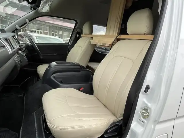 トヨタ ハイエース グランドキャビン 福島県 2023(令5)年 4万km ホワイトパールクリスタルシャイン ワンオーナー/４ＷＤ/純正ナビ/フルセグＴＶ/ＣＤ・ＤＶＤ/ＦＭ・ＡＭ/Ｂｌｕｅｔｏｏｔｈ/ＥＴＣ／ドラレコ/片側パワスラ/全周囲カメラ/レーンアシスト/デジタルインナーミラー/レーダー探知機