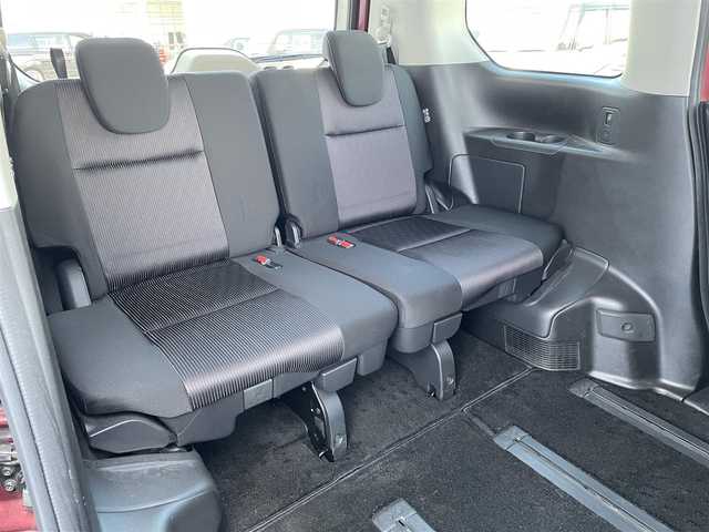 日産 セレナ e－パワー ハイウェイスター V 大阪府 2018(平30)年 4.4万km マルーンレッド 2トーン プロパイロット/純正メモリナビゲーション/Bluetooth　CD　DVD　SD　AM　FM/全方位カメラ/前方ドライブレコーダー/ビルトインETC/両側パワースライドドア/ハンズフリーオートスライドドア/フリップダウンモニター/前席シートヒーター/ステアリングヒーター/革巻きステアリング/ステアリングリモコン/LEDヘッドライト/フォグライト/純正フロアマット/盗難防止装置/保証書