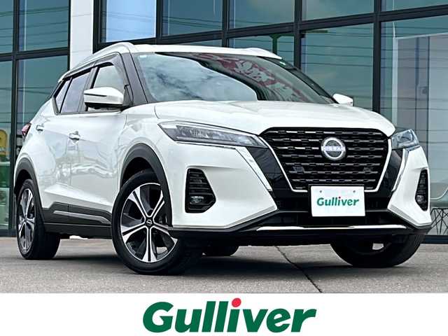 日産 キックス X FOUR 道南・函館 2024(令6)年 0.6万km ブリリアントホワイトパール ・スマートキー＆プッシュスタート/・スペアキー/・プロパイロット/・レーダークルーズコントロール/・ビルトインＥＴＣ/・バックカメラ/・全方位カメラ/・前後ドラレコ/・ハーフレザーシート/・前席シートヒーター/・純正ＡＷ/・純正フロアマット