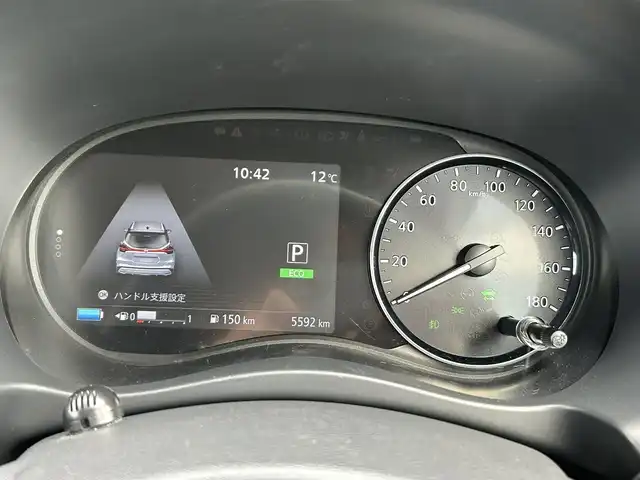 日産 キックス X FOUR 道南・函館 2024(令6)年 0.6万km ブリリアントホワイトパール ・スマートキー＆プッシュスタート/・スペアキー/・プロパイロット/・レーダークルーズコントロール/・ビルトインＥＴＣ/・バックカメラ/・全方位カメラ/・前後ドラレコ/・ハーフレザーシート/・前席シートヒーター/・純正ＡＷ/・純正フロアマット
