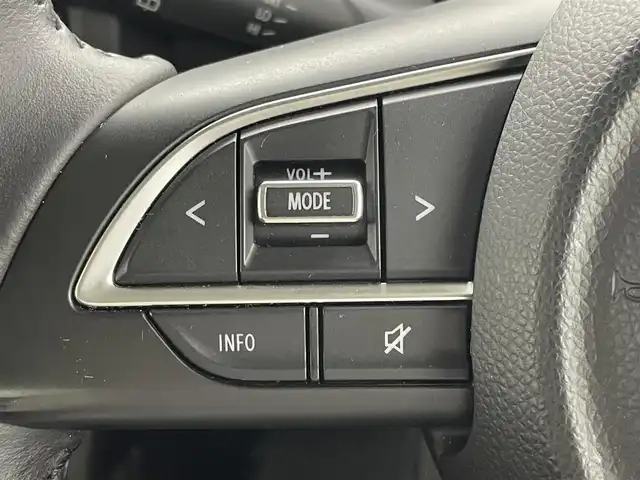 スズキ ジムニー XC 茨城県 2018(平30)年 4.5万km キネティックイエロー/ブラックトップ2トーン 社外ナビ［KXM-E503W］/ワンセグ再生可/クルーズコントロール/純正アルミホイール/純正フロアマット/スタッドレス車載有/スペアキー有り/衝突被害軽減ブレーキ/レーンキープアシスト/横滑り防止装置/オートマチックハイビーム